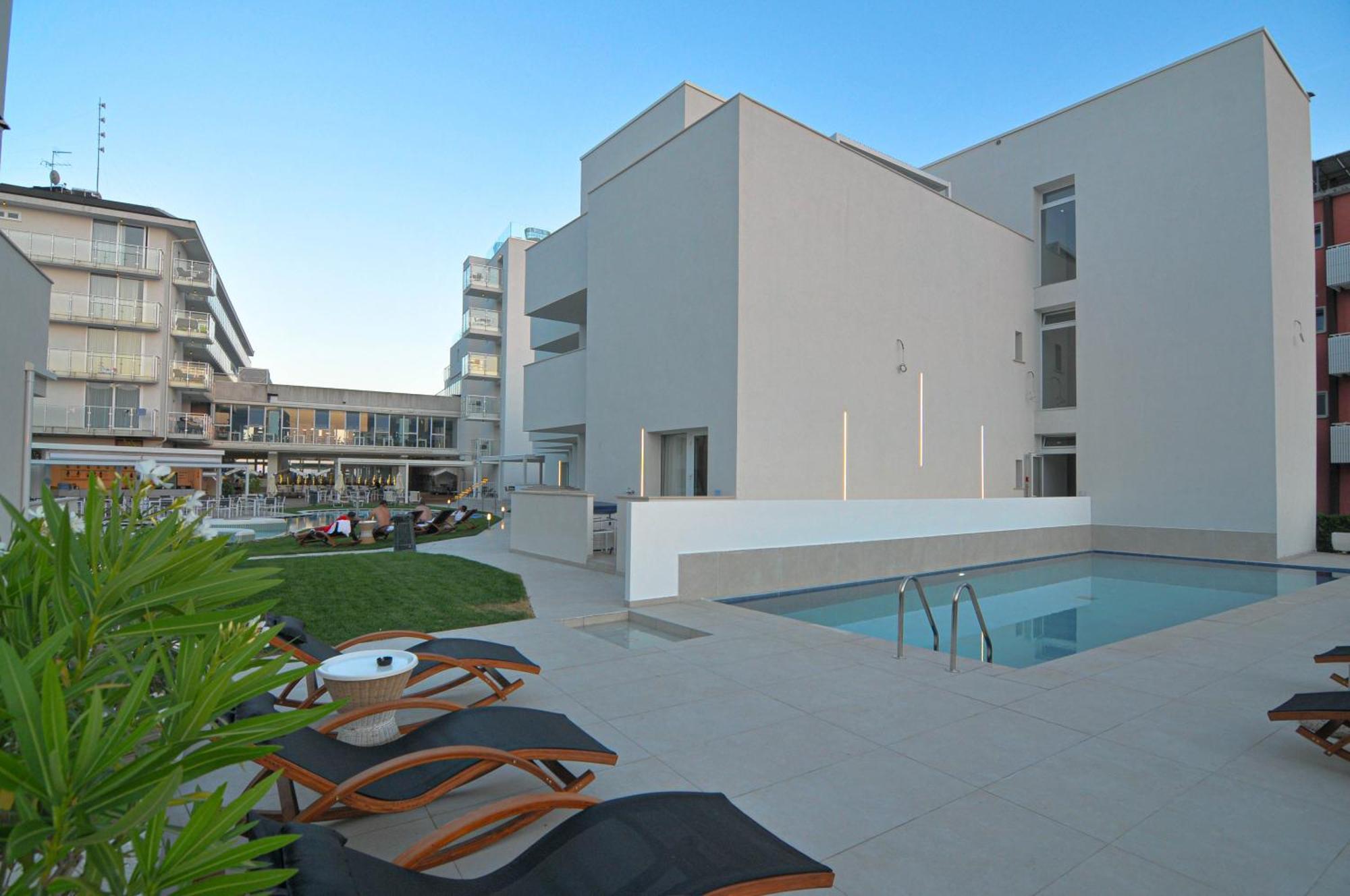 Marina Junior Suite 4 Stelle S Caorle Exterior photo