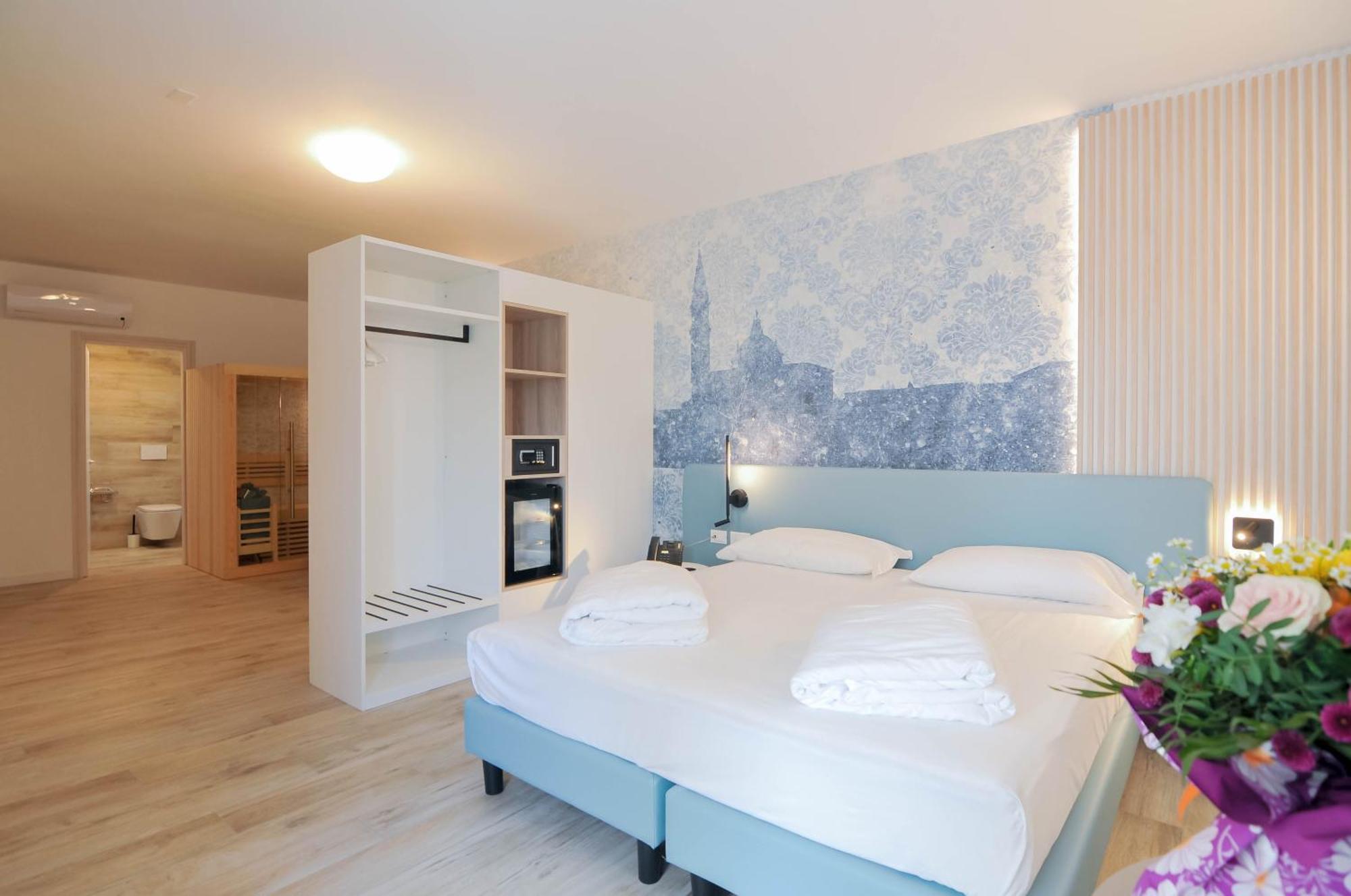 Marina Junior Suite 4 Stelle S Caorle Exterior photo